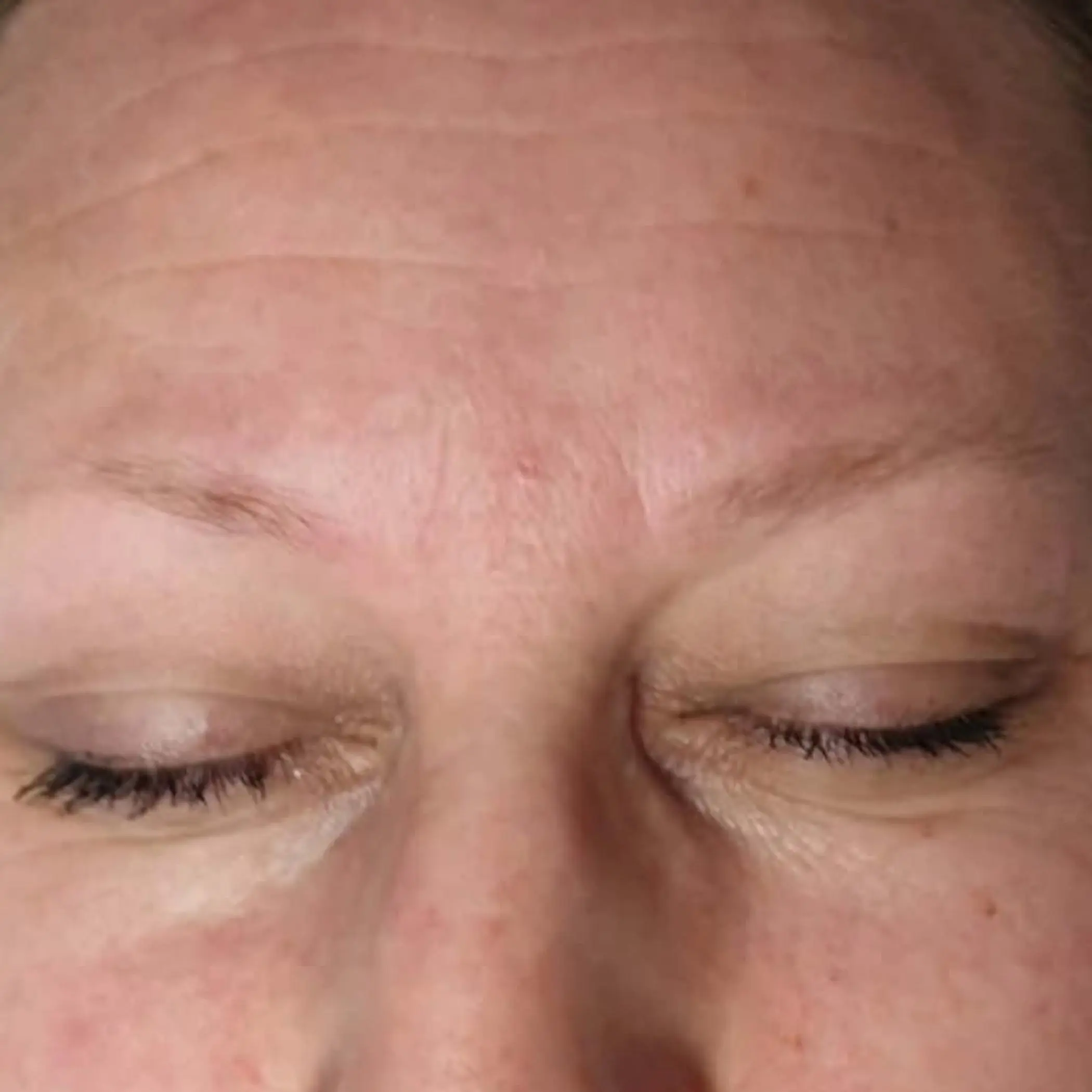 healing stages of microbladed eyebrows
